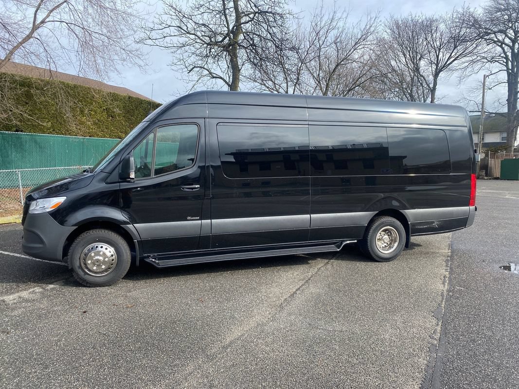 Used 2026 Mercedes-Benz Sprinter 3500 image 2