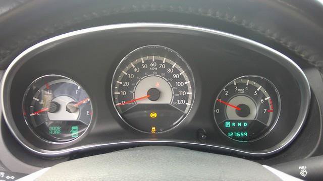 Used 2011 Chrysler 200 Touring FWD image 6