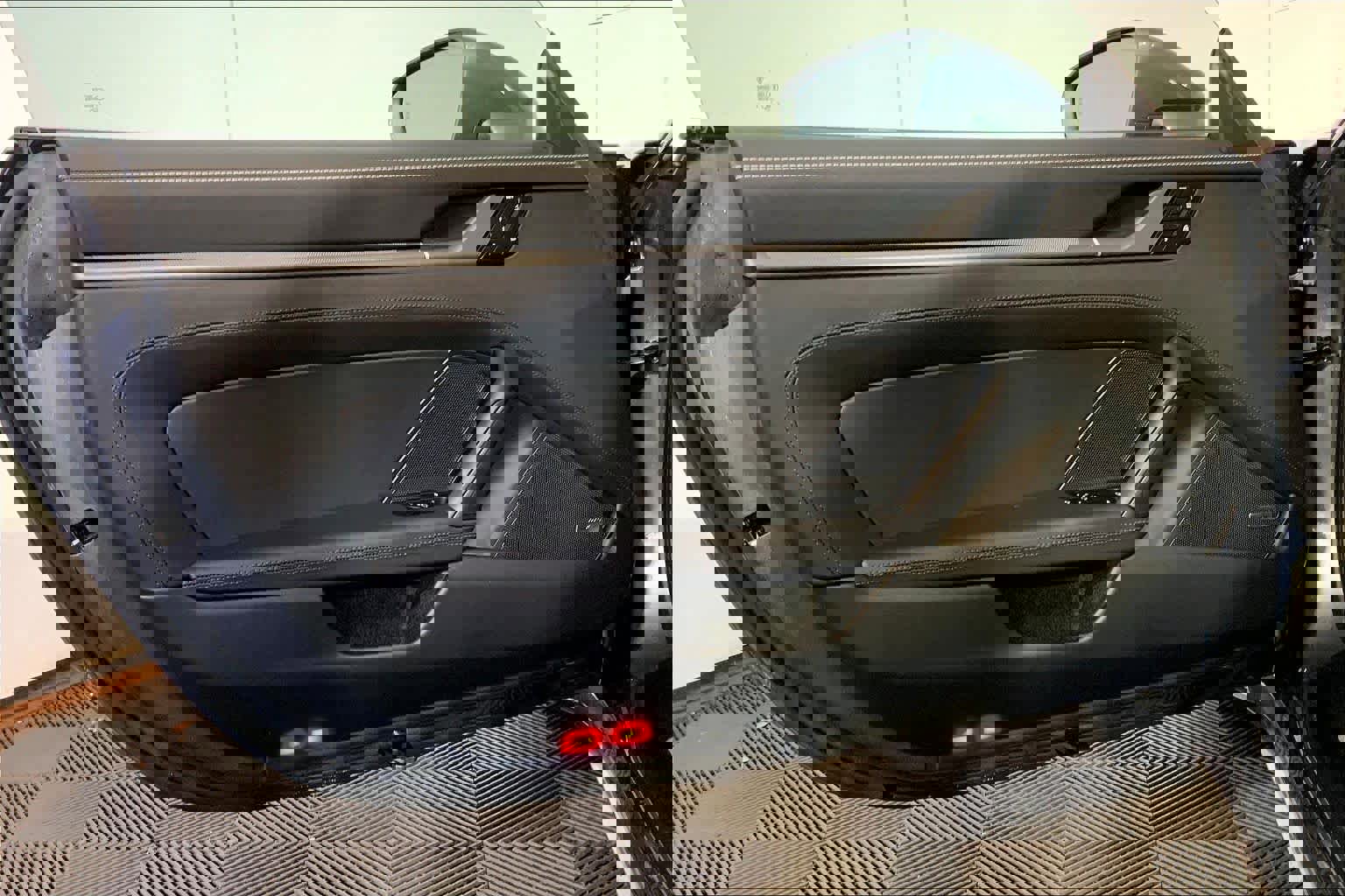 Used 2025 Porsche 911 Carrera S image 25