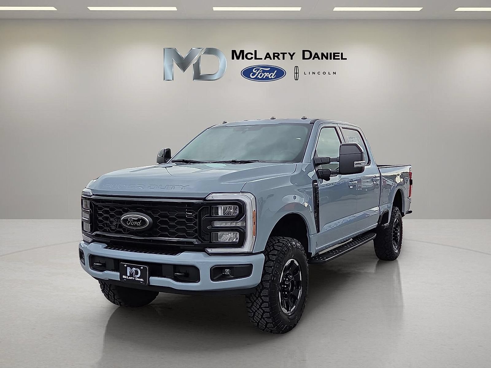 New 2026 Ford F350 Lariat w/ Tremor Off-Road Package AWD/4WD image 2