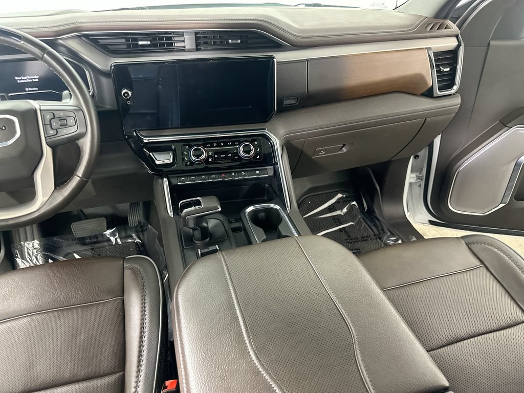 Used 2024 GMC Sierra 1500 Denali AWD/4WD image 19