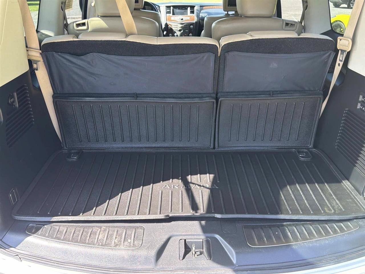 Used 2020 Nissan Armada Platinum w/ Captain's Chairs Package RWD image 18