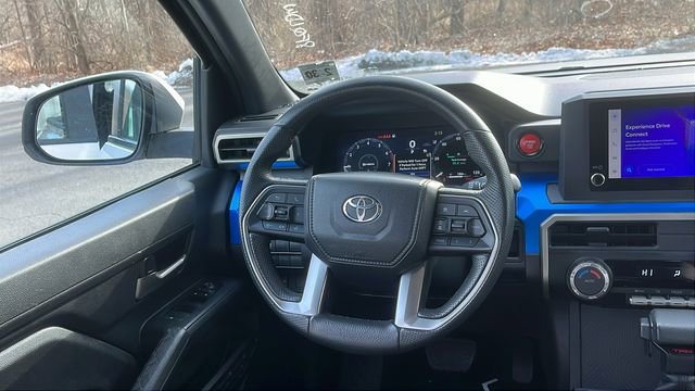 Used 2024 Toyota Tacoma TRD Off-Road image 21