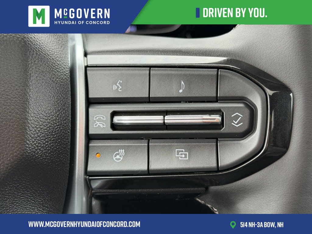 Used 2024 Chevrolet Colorado ZR2 w/ ZR2 Convenience Package III image 16