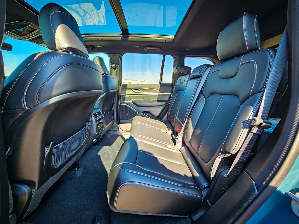 New 2026 Jeep Grand Cherokee Limited image 35