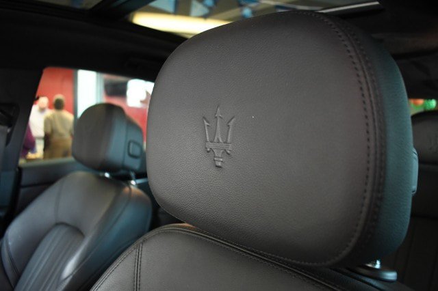 Used 2022 Maserati Levante Modena AWD/4WD image 31