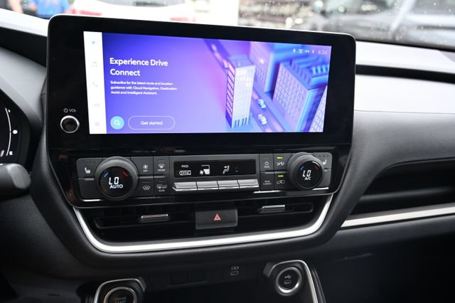 Used 2024 Toyota Grand Highlander AWD image 16
