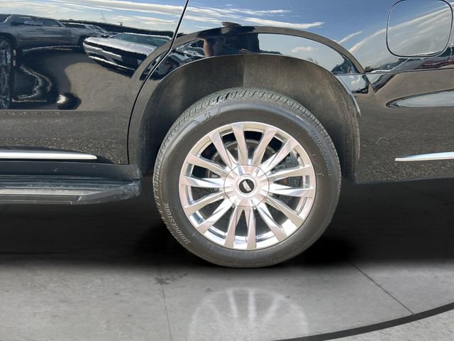 Certified 2022 Cadillac Escalade Premium Luxury image 28