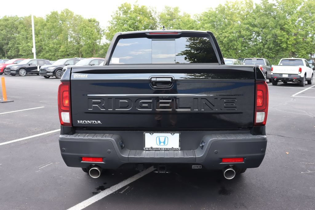 New 2026 Honda Ridgeline Black Edition image 4