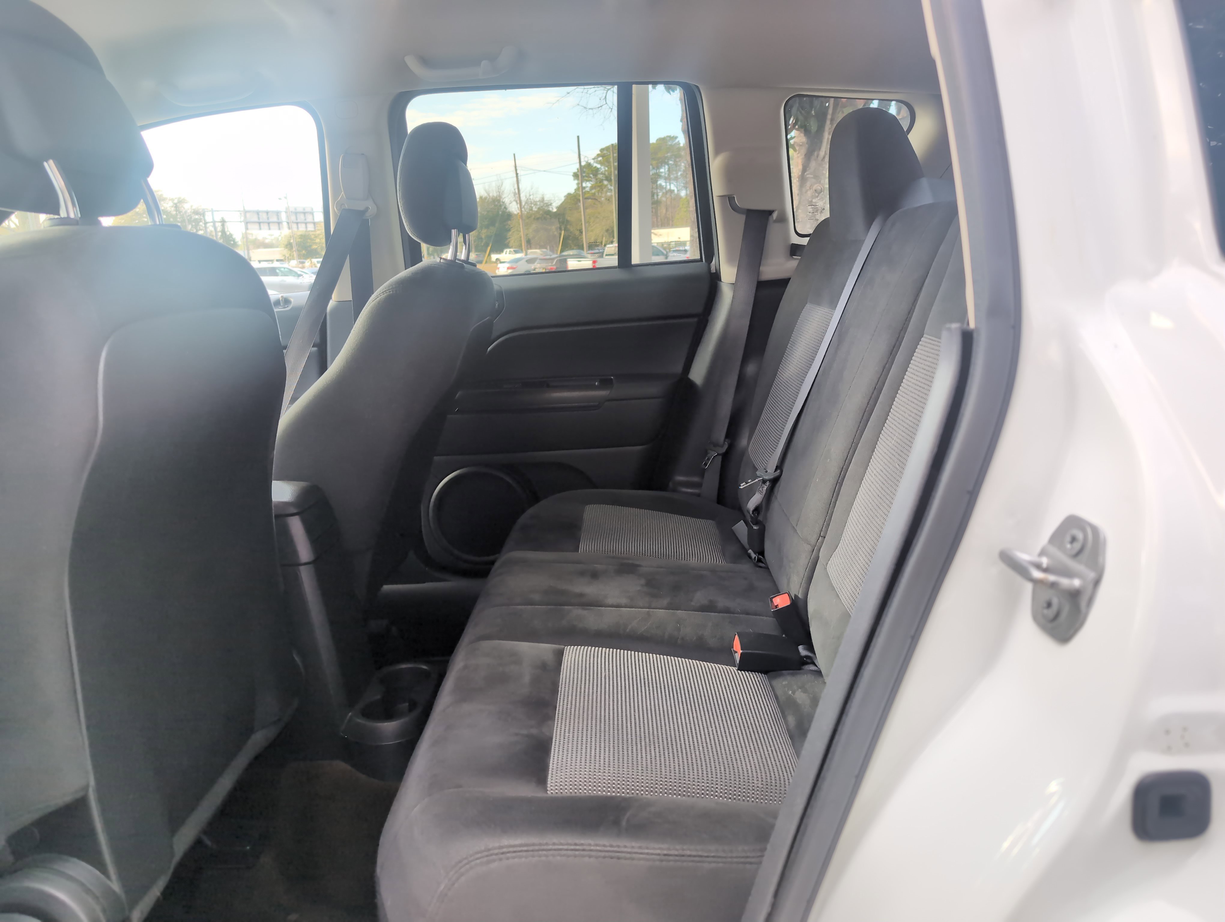 Used 2016 Jeep Compass Sport w/ Power Value Group image 28