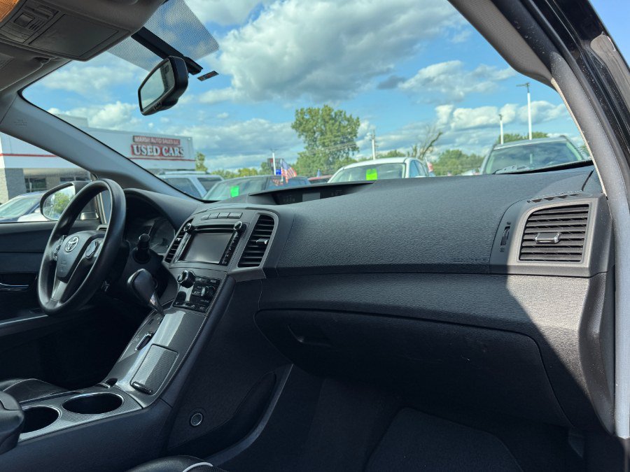 Used 2013 Toyota Venza LE AWD/4WD image 20
