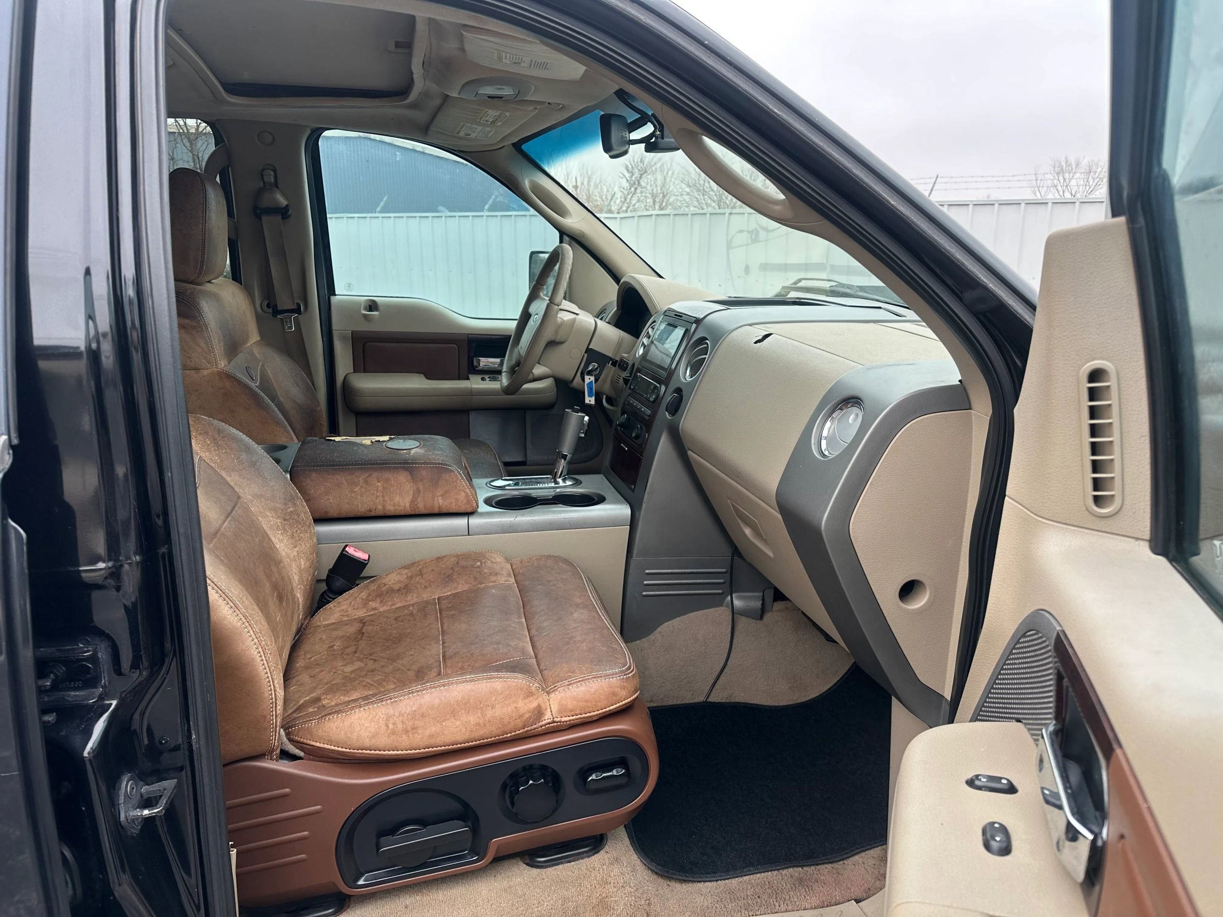 Used 2006 Ford F150 XLT image 14