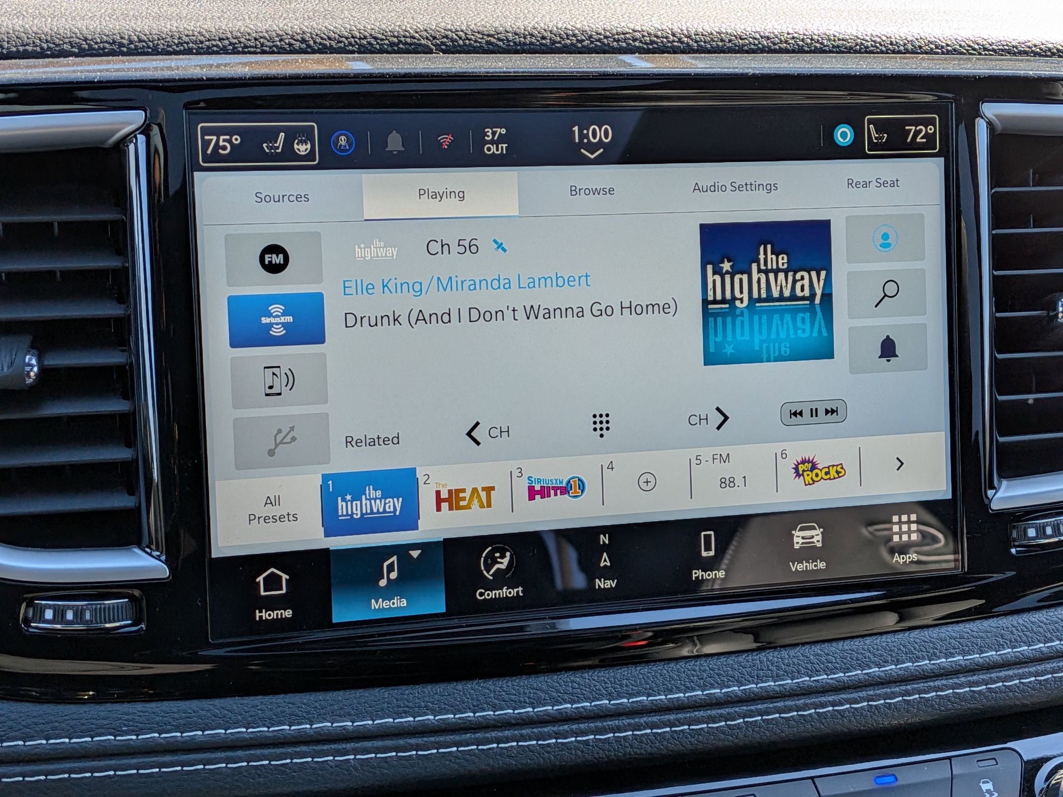 New 2026 Chrysler Pacifica Select image 17
