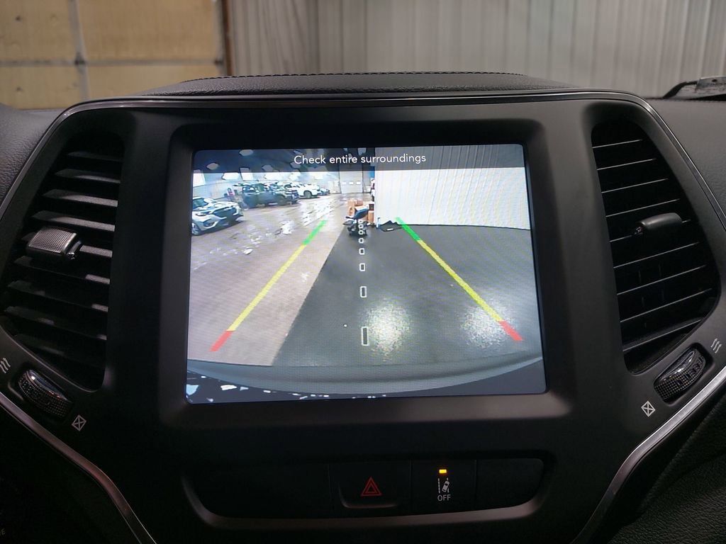 Used 2022 Jeep Cherokee Latitude image 23