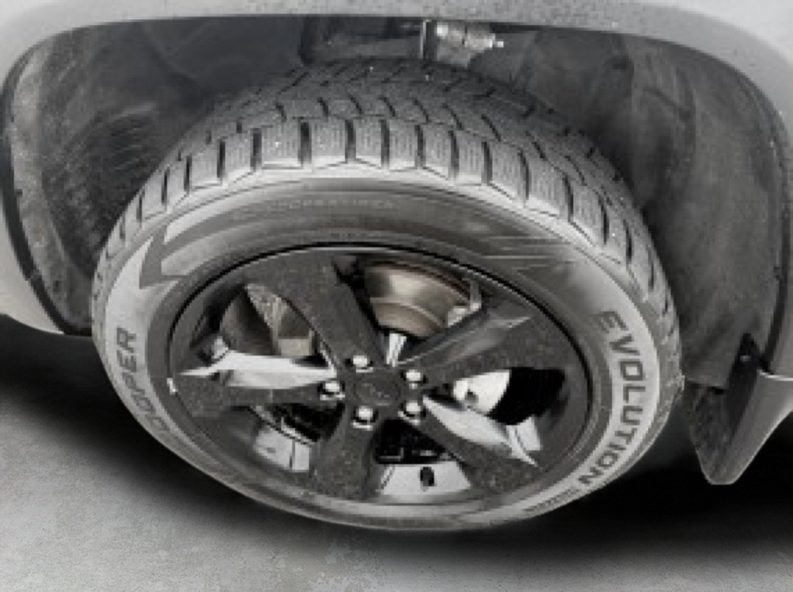 Used 2022 Jeep Grand Cherokee Altitude image 14