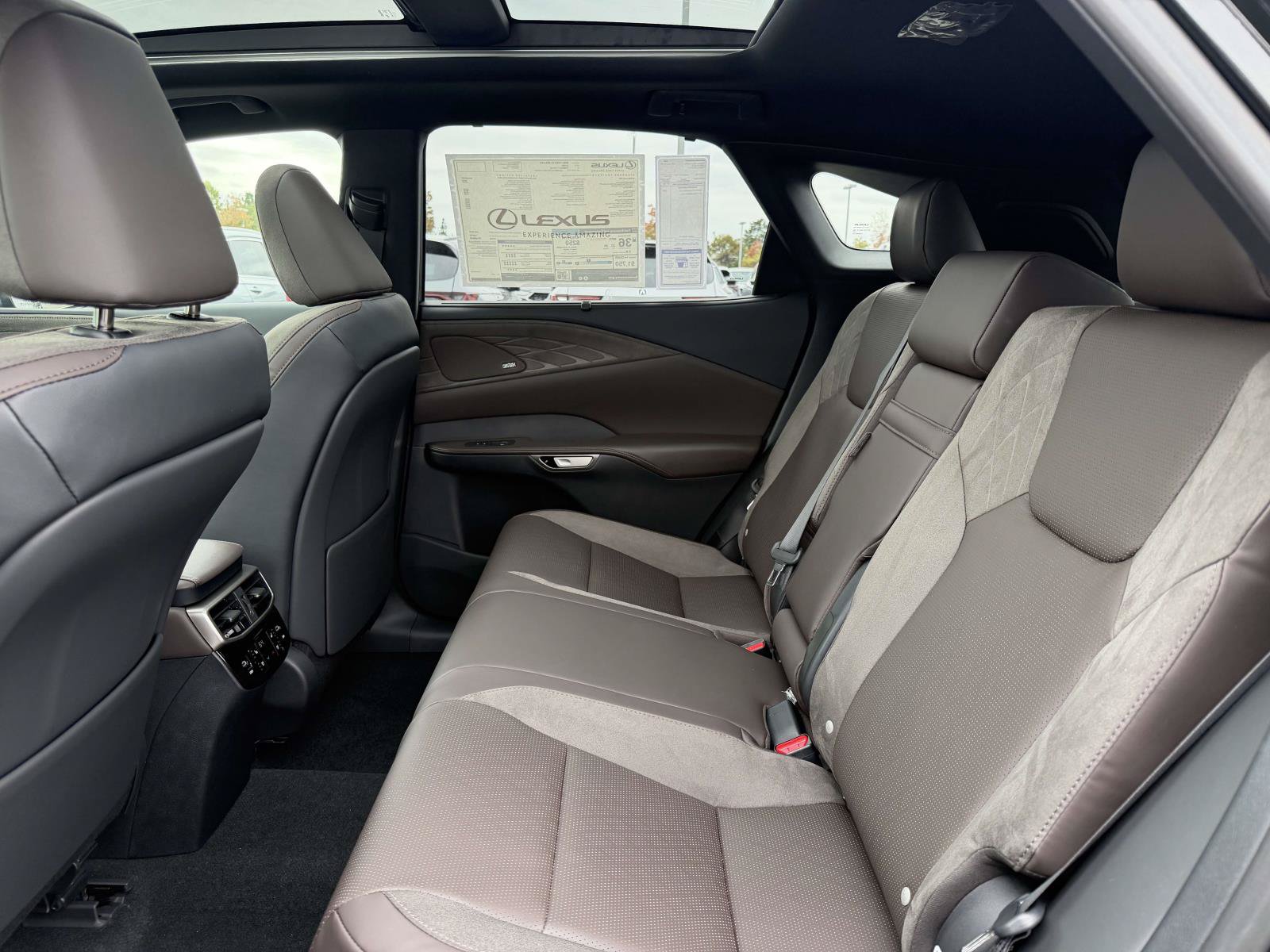 New 2026 Lexus RX 350 w/ Convenience Package AWD/4WD image 13