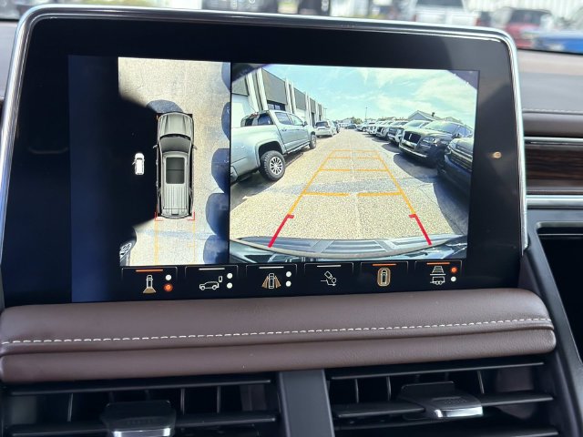 Used 2024 Chevrolet Tahoe High Country w/ Advanced Technology Package AWD/4WD image 31