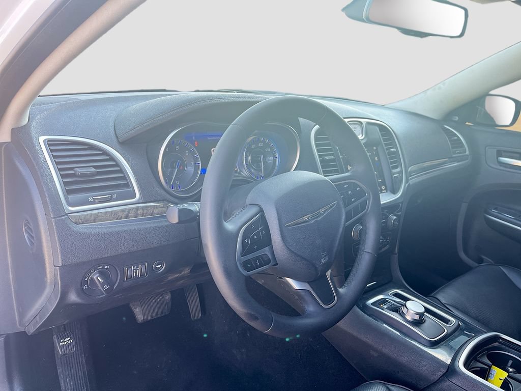 Used 2023 Chrysler 300 Touring L w/ Popular Equipment Group AWD/4WD image 9