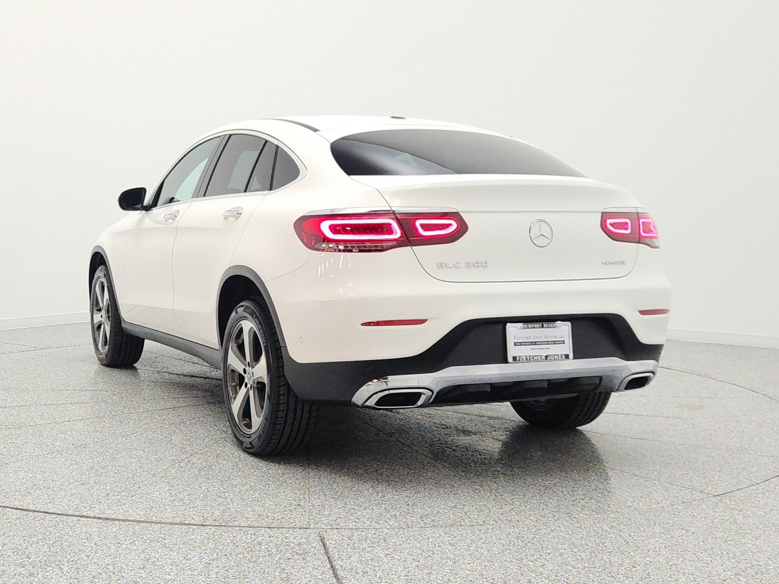 Used 2022 Mercedes-Benz GLC 300 4MATIC Coupe image 7