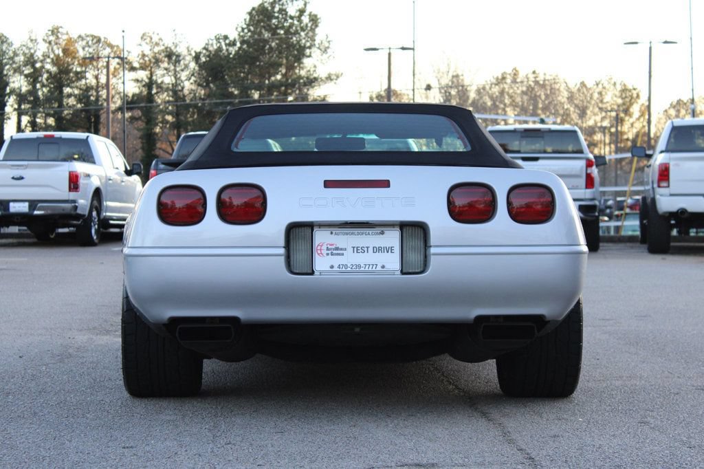 Used 1996 Chevrolet Corvette Convertible RWD image 7