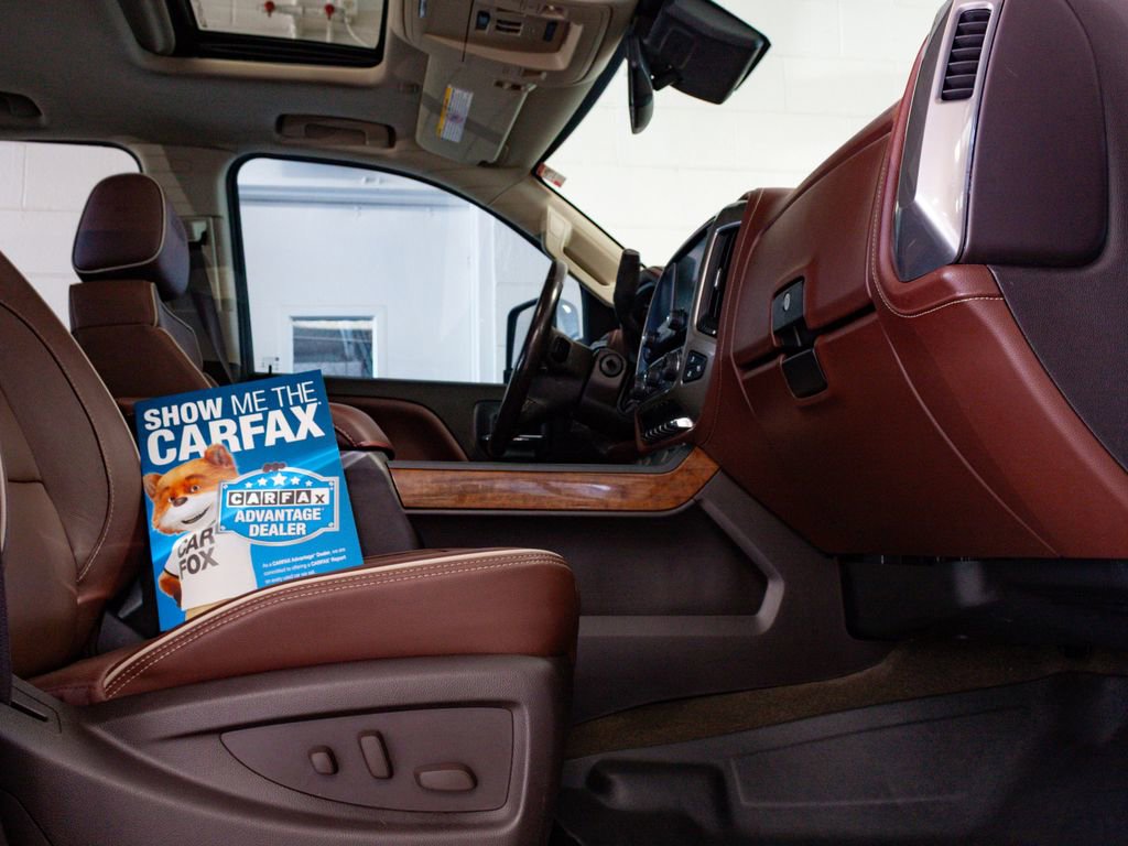 Used 2018 Chevrolet Silverado 2500 High Country w/ Duramax Plus Package AWD/4WD image 7