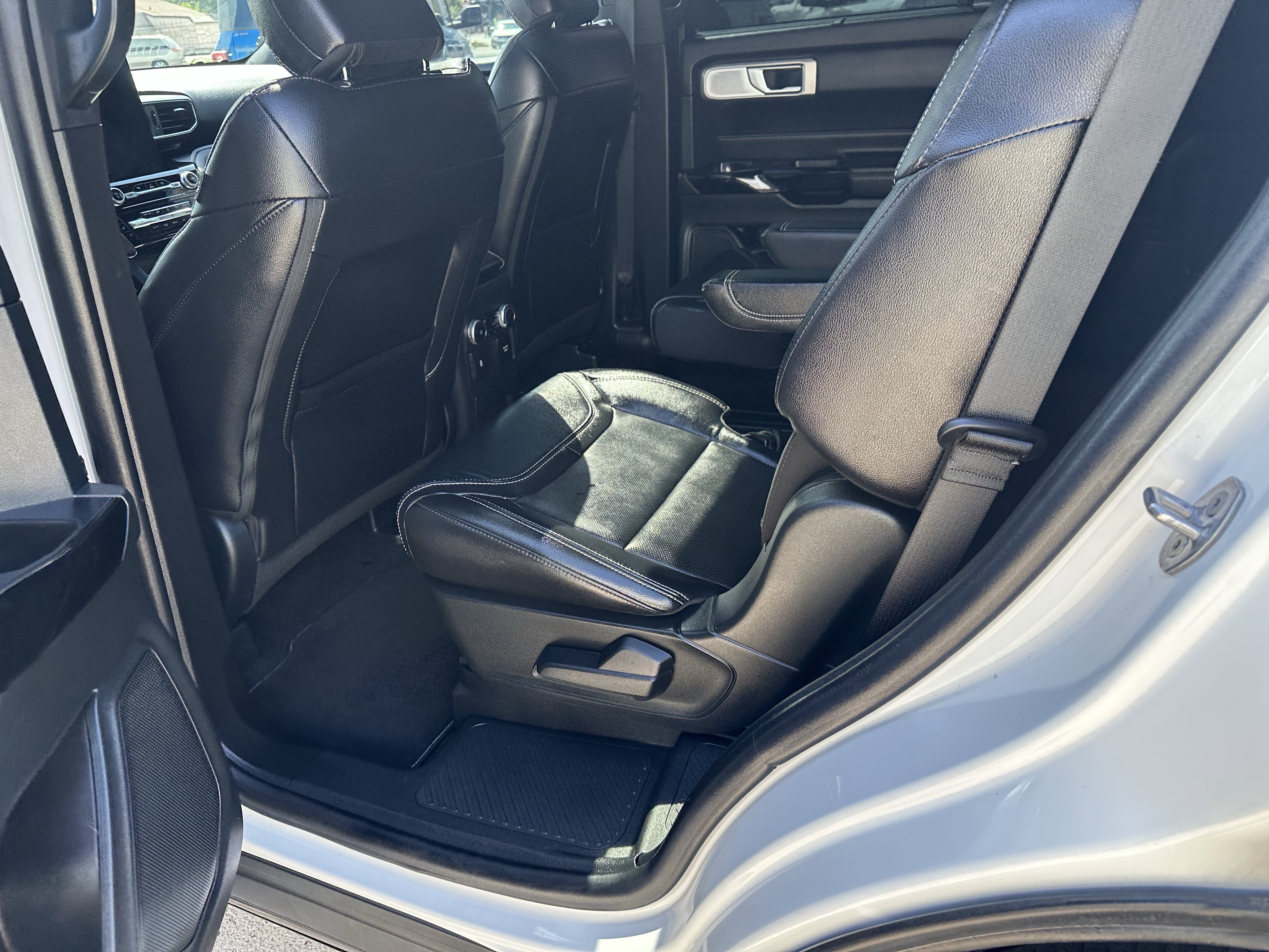 Used 2023 Ford Explorer ST w/ Equipment Group 401A AWD/4WD image 7