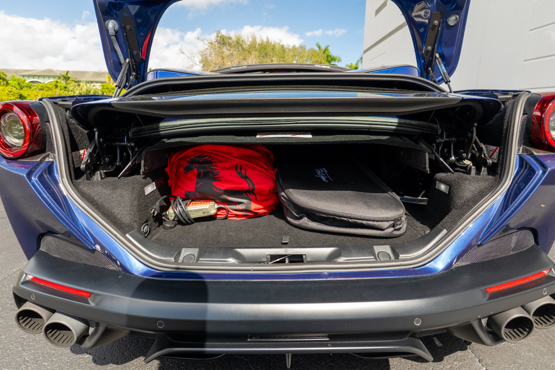 Used 2019 Ferrari Portofino RWD image 66