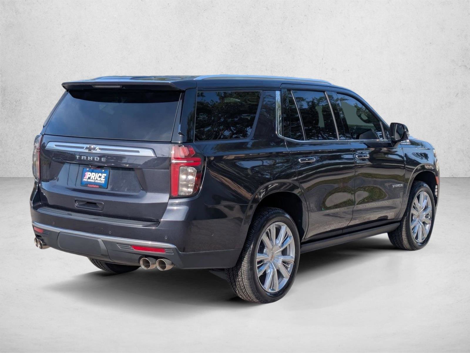 Used 2024 Chevrolet Tahoe High Country w/ Advanced Technology Package AWD/4WD image 5