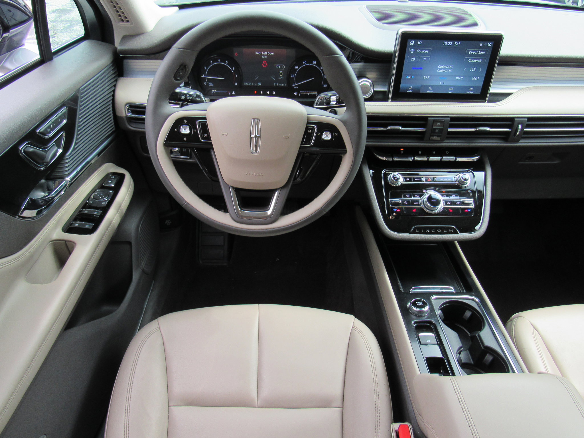 Certified 2022 Lincoln Corsair FWD image 12