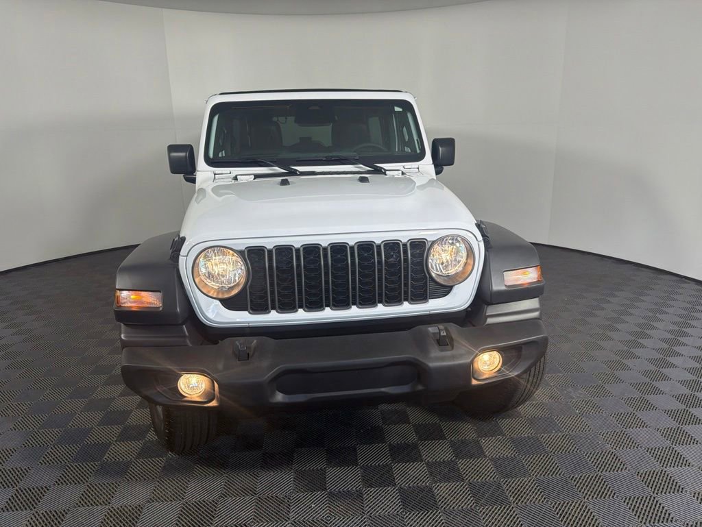 Used 2025 Jeep Wrangler Unlimited Sport AWD/4WD image 4