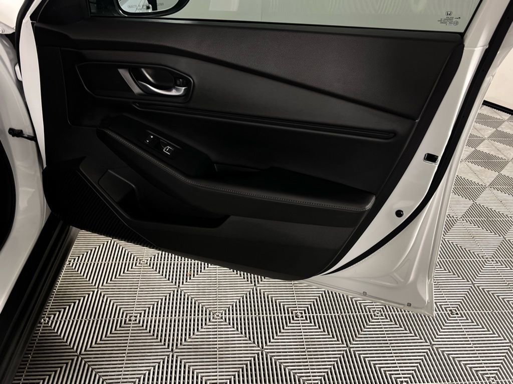 Used 2025 Honda Accord Sport image 31