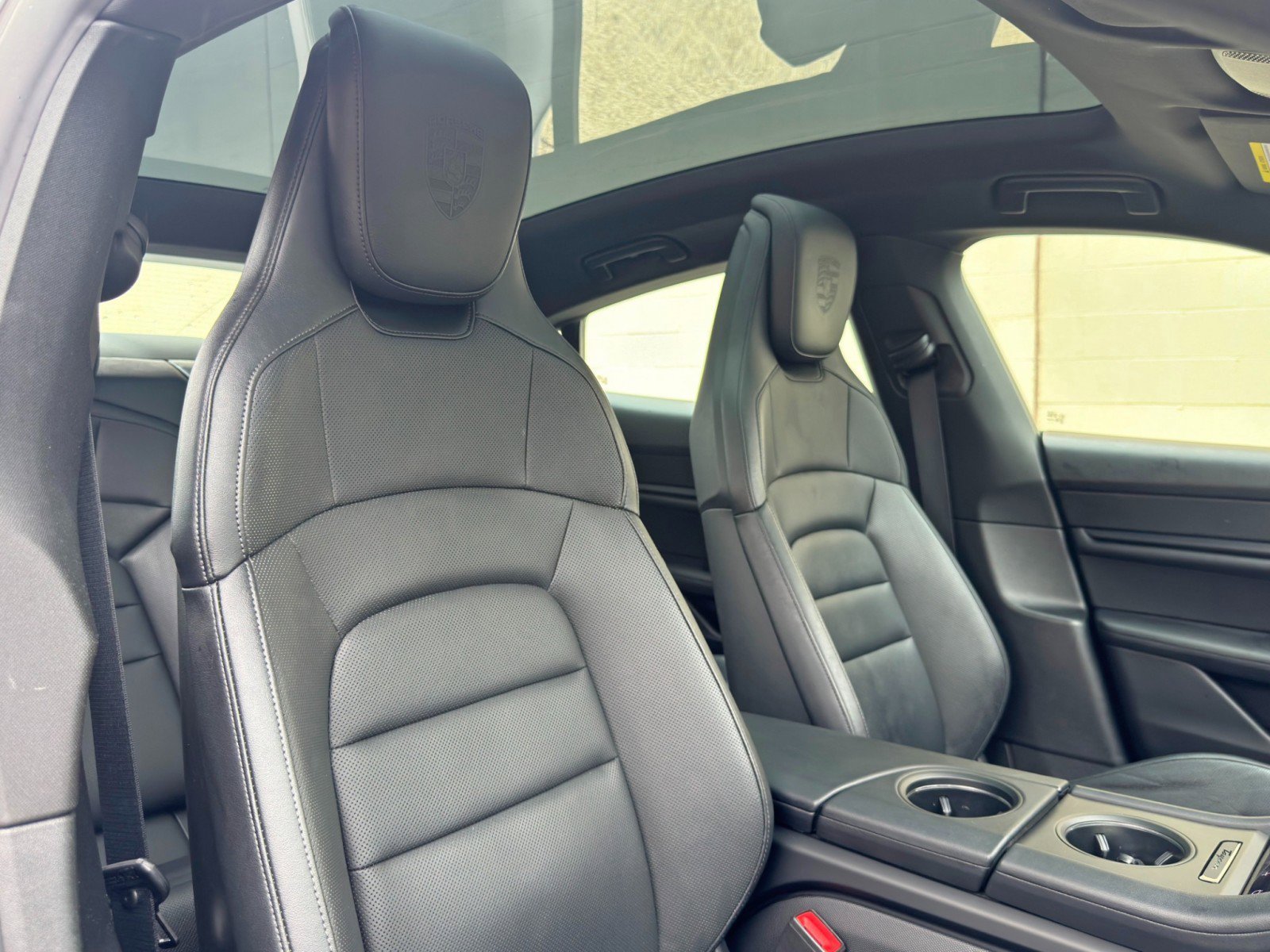 Used 2021 Porsche Taycan RWD image 39