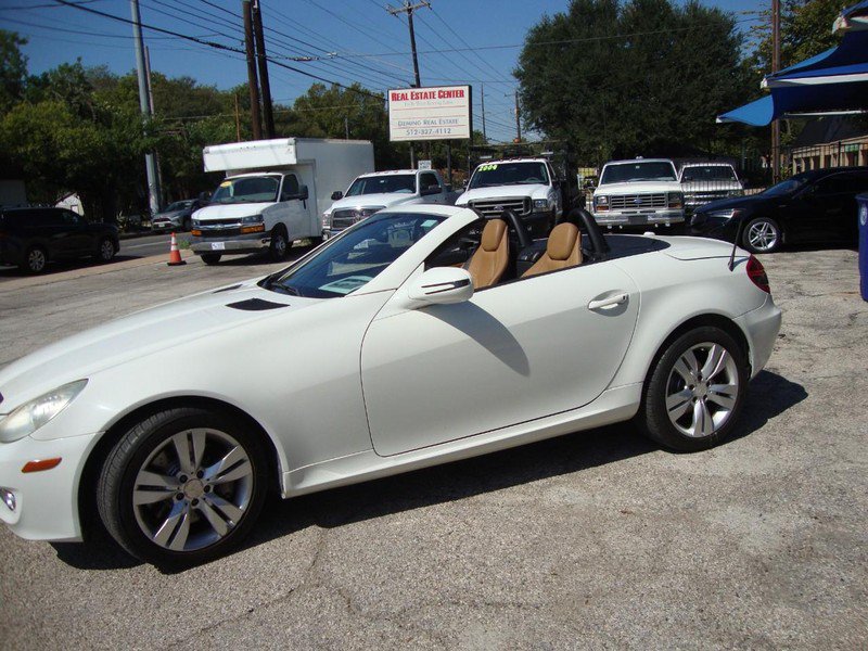 Used 2009 Mercedes-Benz SLK 350 image 12