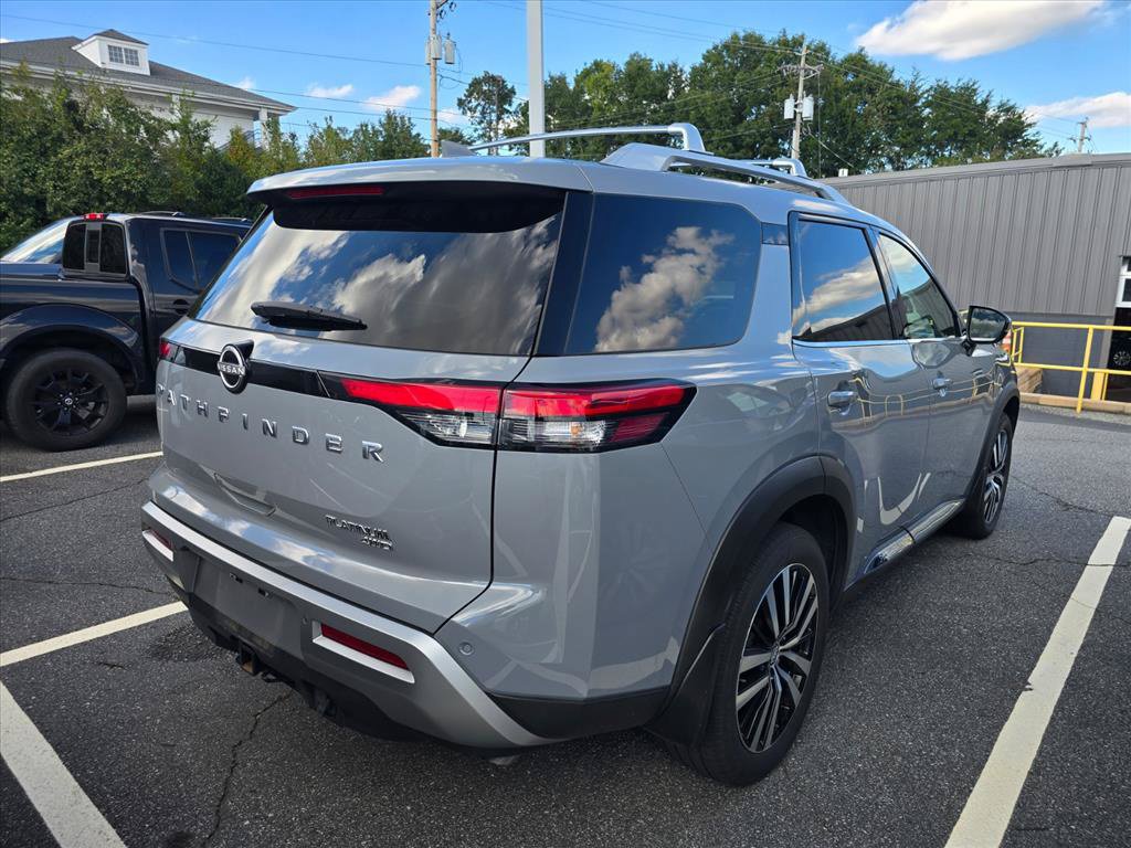 Used 2024 Nissan Pathfinder Platinum w/ Cargo Package AWD/4WD image 12