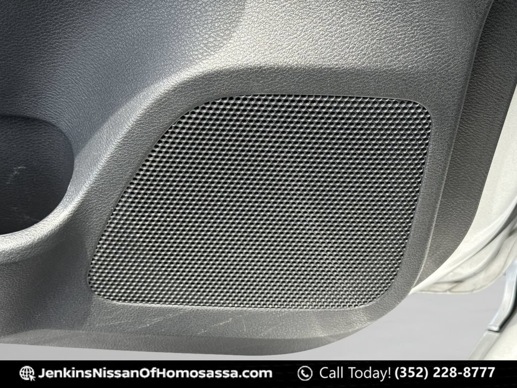 Certified 2023 Nissan Versa SV FWD image 31