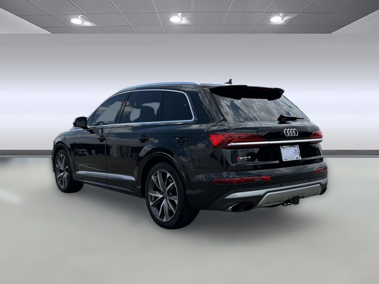 Used 2023 Audi SQ7 Premium Plus w/ Executive Package AWD/4WD image 3