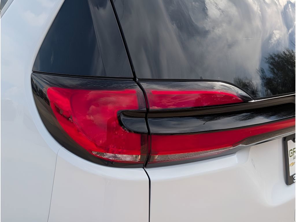 New 2026 Chrysler Pacifica Pinnacle image 4