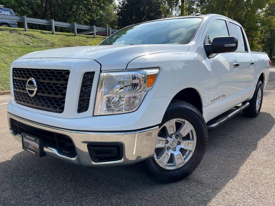 Used 2019 Nissan Titan SV image 53