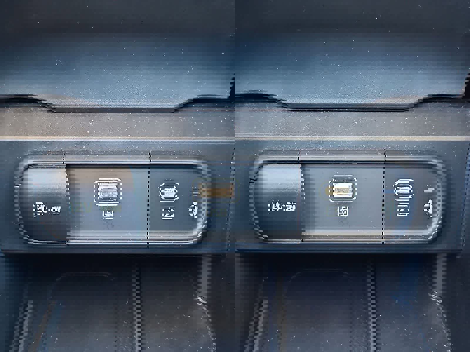 Certified 2025 Kia Telluride SX image 32