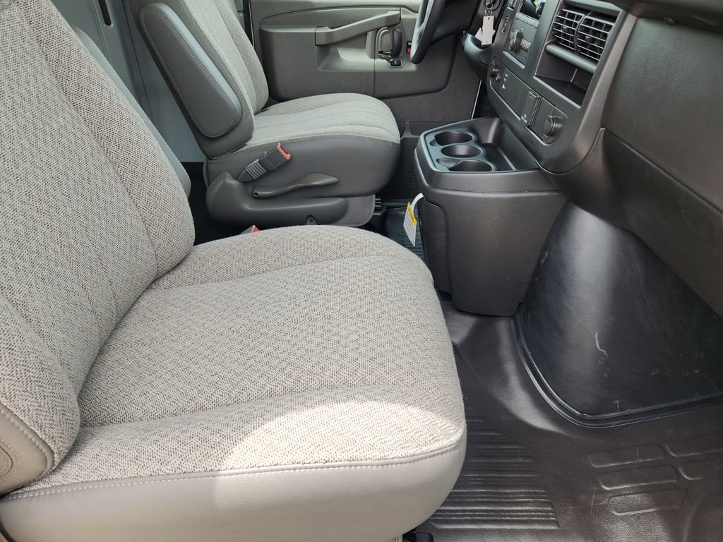 New 2026 Chevrolet Express 2500 w/ Driver Convenience Package RWD image 10