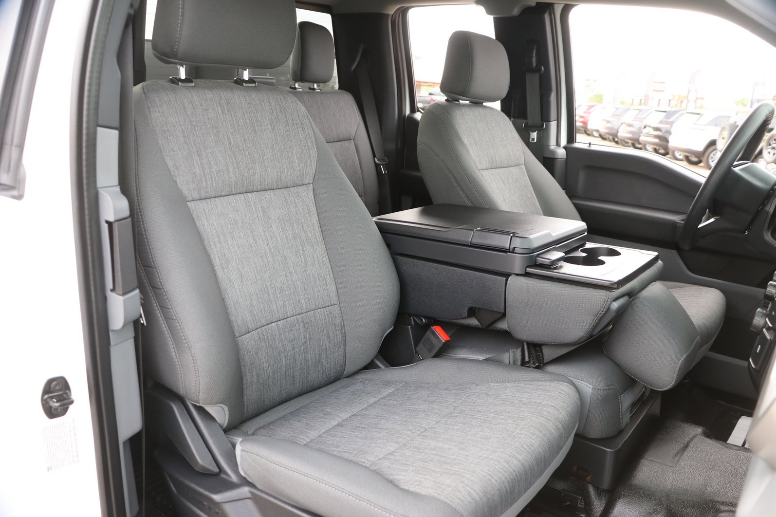 Used 2023 Ford F550 2WD SuperCab Super Duty image 31