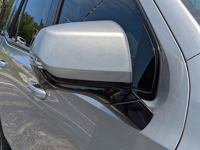 Certified 2024 Cadillac Escalade Sport w/ LPO, ONYX Package image 10