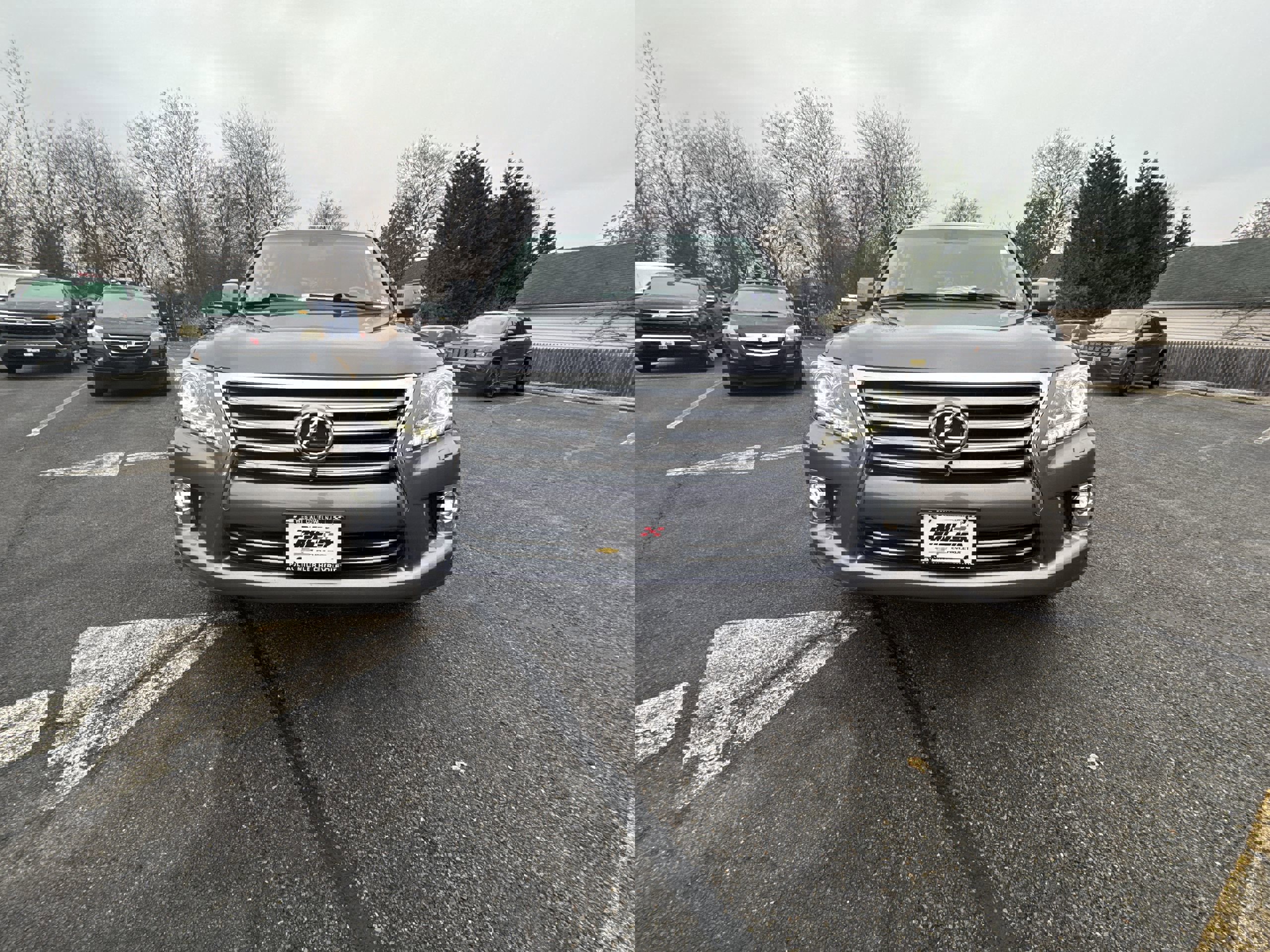 Used 2015 Lexus LX 570 4WD w/ Luxury Package image 32