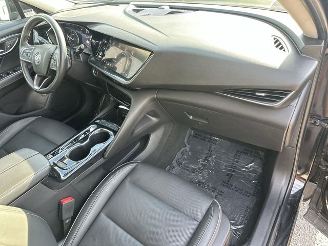 Used 2022 Buick Envision Essence w/ Safety Package image 27