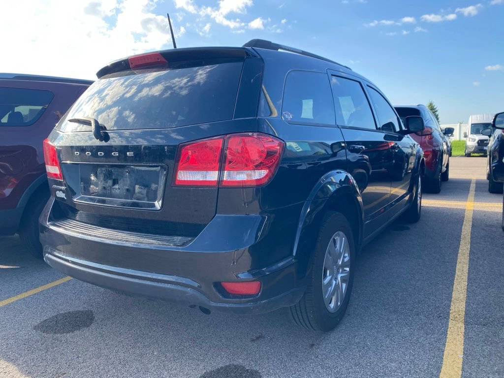 Used 2019 Dodge Journey SE FWD image 8