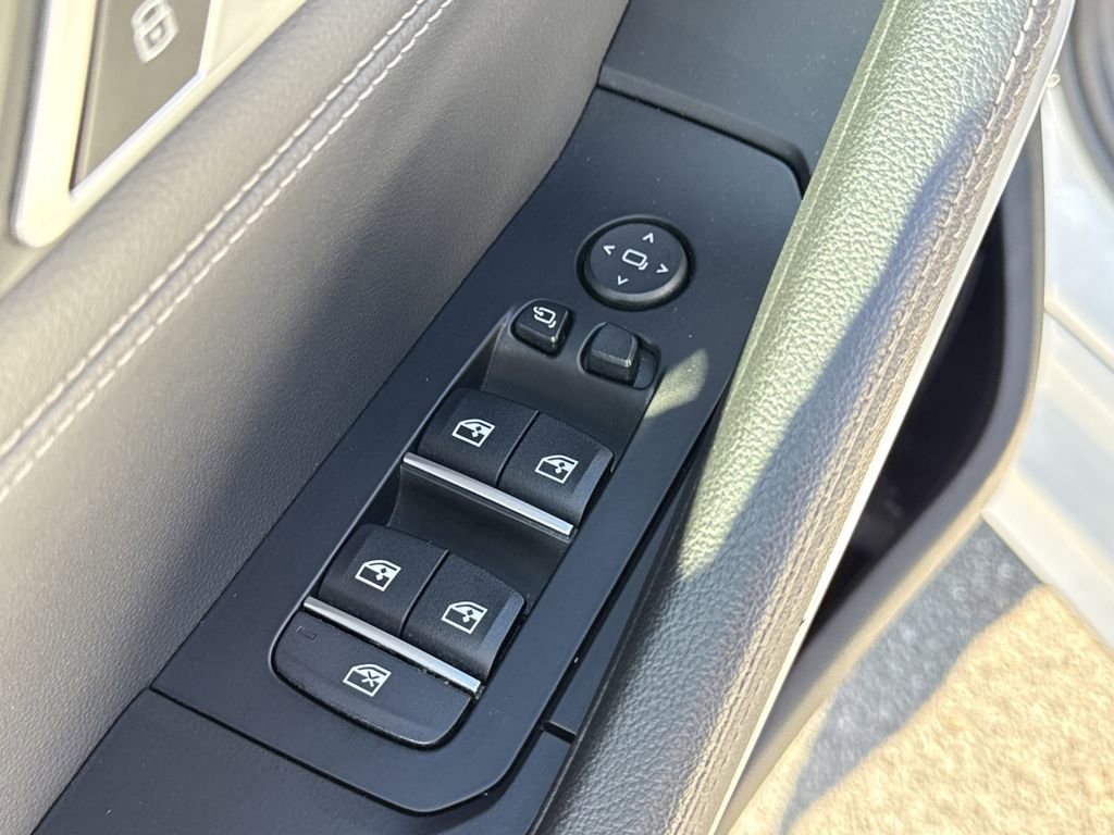 Used 2020 BMW X6 xDrive40i w/ M Sport Package image 26