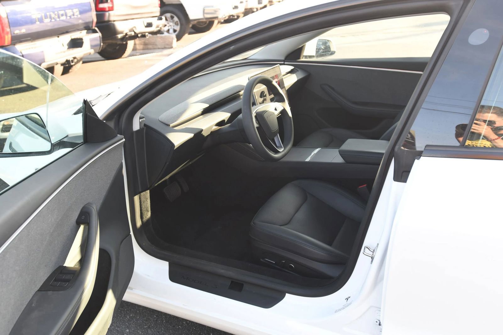 Used 2024 Tesla Model 3 Standard Range image 12