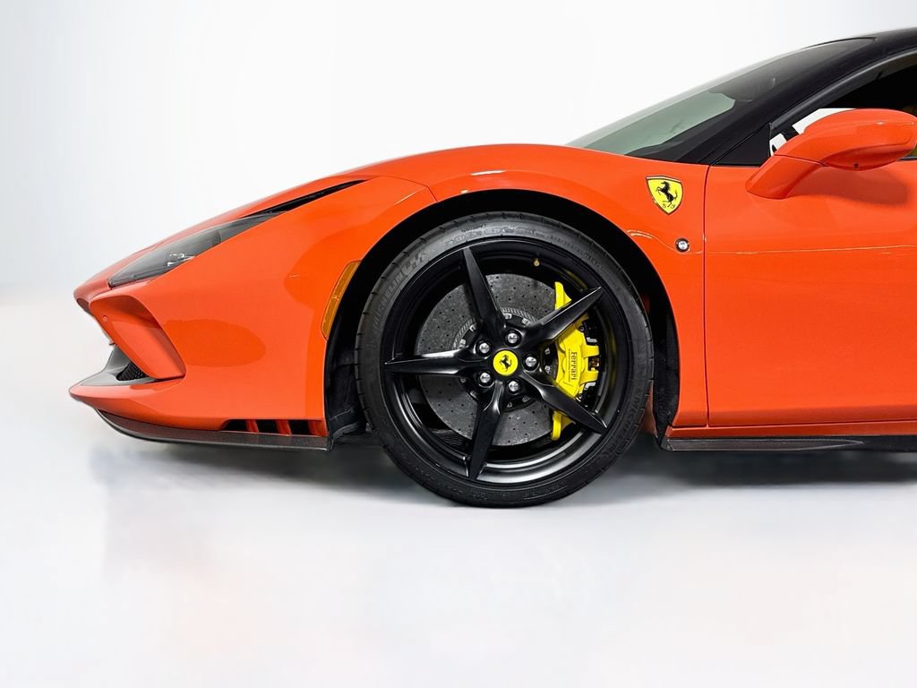 Used 2021 Ferrari F8 Tributo RWD image 30