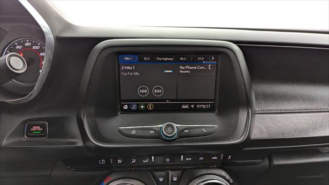 Used 2020 Chevrolet Camaro LT image 24