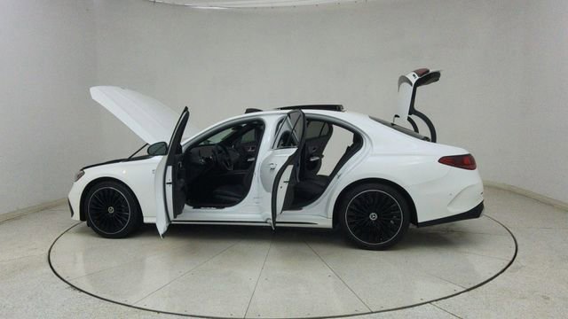 Used 2024 Mercedes-Benz E 450 4MATIC Sedan w/ Airmatic Package image 79